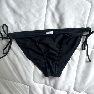 Black bikini bottoms